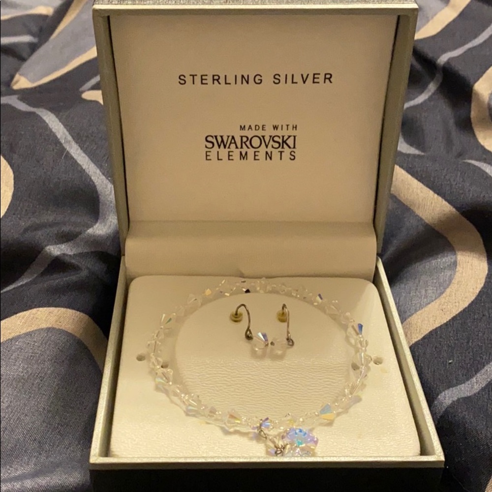 Swarovski Elements bracelet and earrings